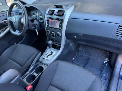 Used 2013 Toyota Corolla S FWD image 21