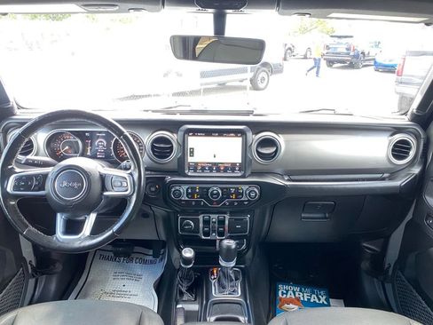 Used 2020 Jeep Wrangler Unlimited Sahara w/ Dual Top Group AWD/4WD image 20