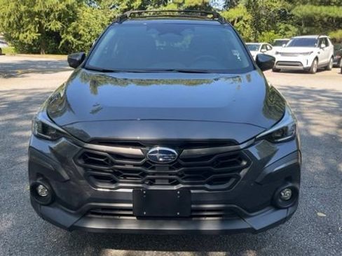 Used 2024 Subaru Crosstrek 2.5i Limited w/ Crosstrek Mirror Package AWD/4WD image 3