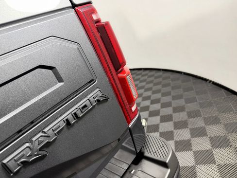 Used 2018 Ford F150 Raptor w/ Equipment Group 802A Luxury AWD/4WD image 12