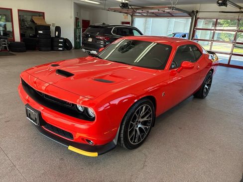 Used 2021 Dodge Challenger R/T Scat Pack w/ Dynamics Package RWD image 3