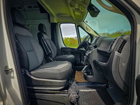 New 2026 RAM ProMaster 2500 w/ Convenience Group FWD image 30