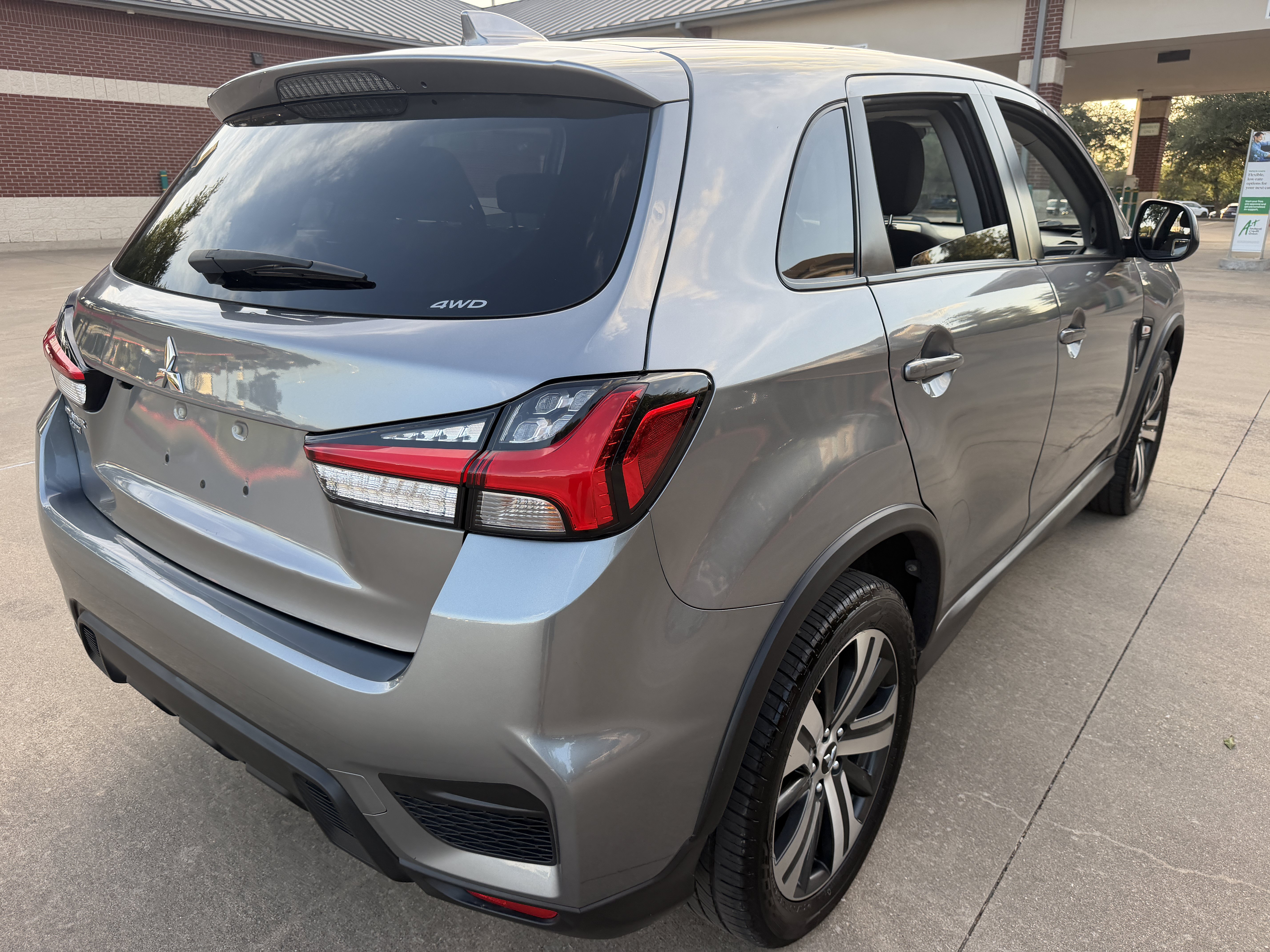 Used 2021 Mitsubishi Outlander Sport ES AWD/4WD image 7