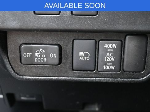 Used 2022 Toyota Tacoma TRD Sport w/ TRD Premium Sport Package AWD/4WD image 15
