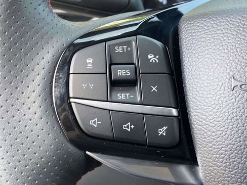 Certified 2025 Ford Explorer ST-Line w/ Premium Package image 26