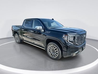 New 2026 GMC Sierra 1500 Denali Ultimate w/ LPO, Black Badging Package