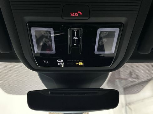 Used 2021 Volkswagen ID.4 Pro S image 27