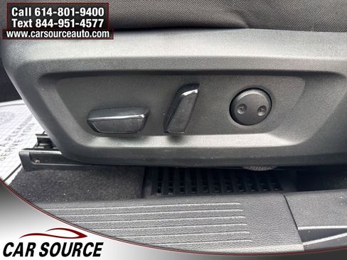 Used 2024 Nissan Rogue SV image 5