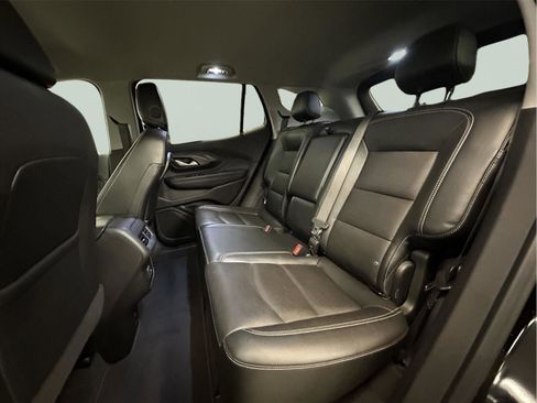 Certified 2022 GMC Terrain SLT w/ Tech Package image 18