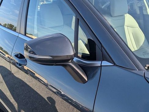 Used 2025 Kia Seltos EX FWD image 10