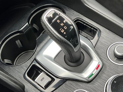 Used 2022 Alfa Romeo Giulia Sprint image 28