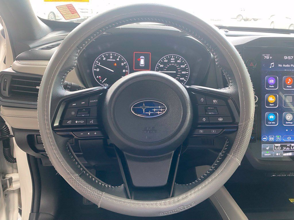 Used 2025 Subaru Forester Premium AWD/4WD image 18