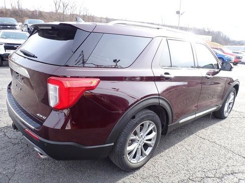 Certified 2022 Ford Explorer Limited w/ Equipment Group 301A image 9