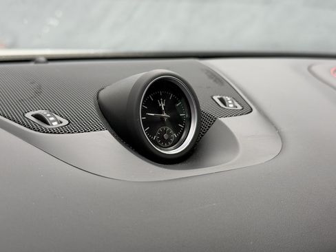 Used 2024 Maserati Levante GT Ultima AWD/4WD image 21