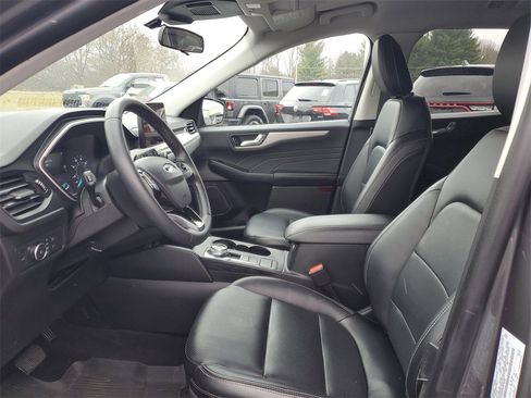 Used 2022 Ford Escape SEL image 6