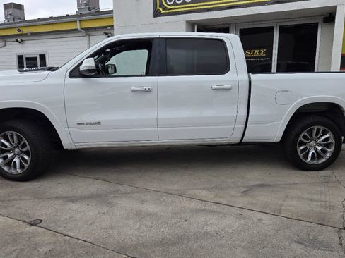 Used 2021 RAM 1500 Laramie AWD/4WD image 4