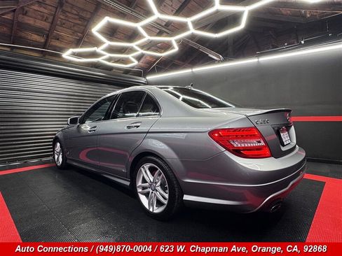 Used 2013 Mercedes-Benz C 250 Sedan image 4