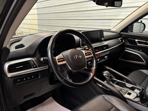 Used 2021 Kia Telluride LX image 10