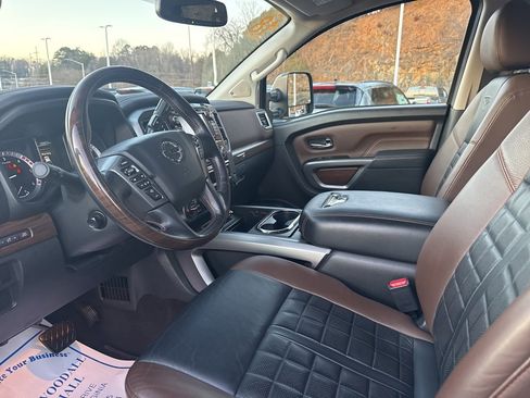 Used 2018 Nissan Titan Platinum Reserve w/ Platinum Utility Package image 15