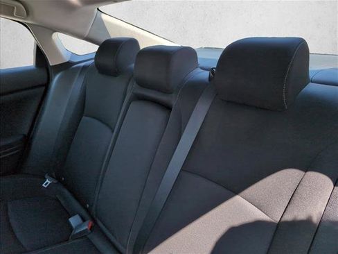 Used 2016 Honda Civic EX image 18