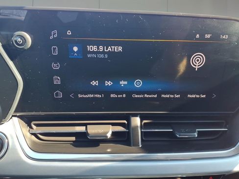 Used 2025 Chevrolet Trax LT w/ Driver Confidence Package image 19