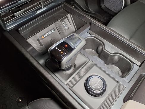 Used 2026 GMC Hummer EV SUV AWD/4WD image 19