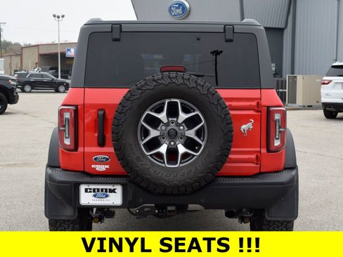 Certified 2023 Ford Bronco Badlands image 5