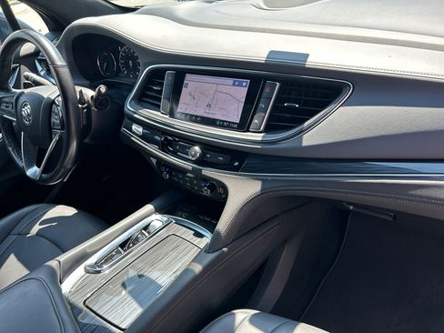 Used 2024 Buick Enclave Premium image 15