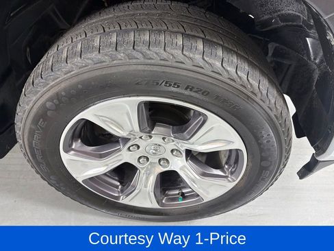 Used 2024 RAM 1500 Laramie RWD image 13