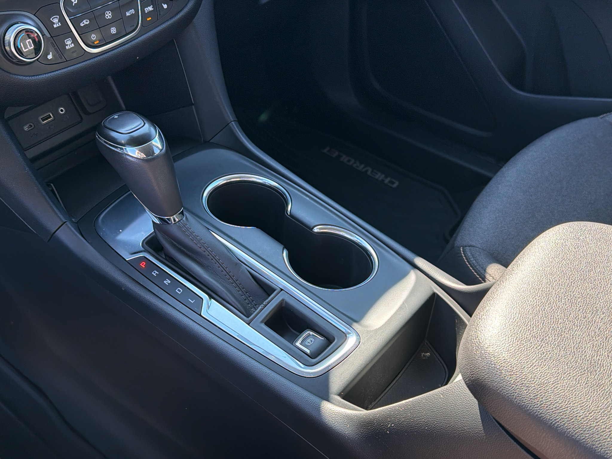 Used 2019 Chevrolet Equinox LT FWD image 20