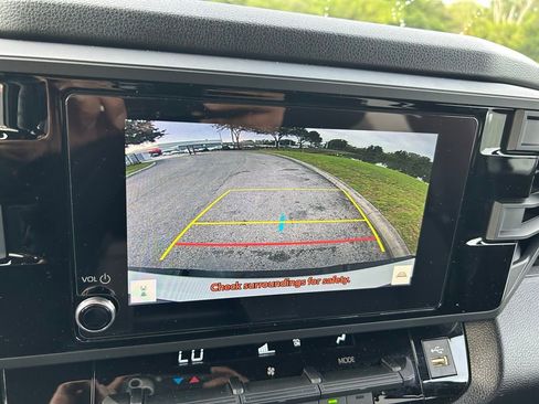 Used 2025 Toyota Tundra SR w/ SR Tow Package AWD/4WD image 25