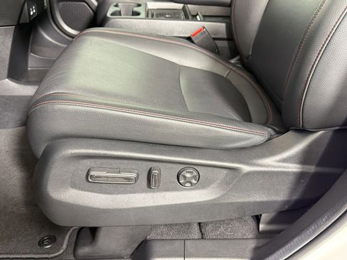 Used 2025 Honda Odyssey Sport-L image 12