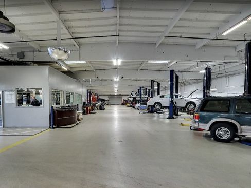 Used 2018 Honda CR-V EX image 9