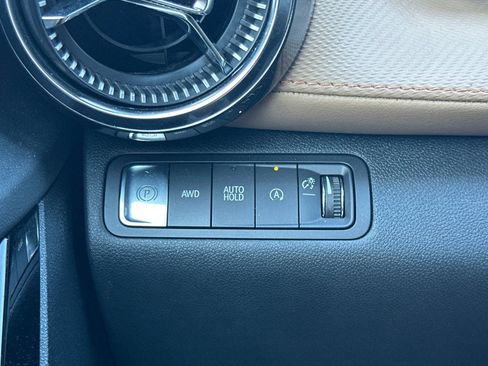 Used 2026 Chevrolet Equinox ACTIV w/ Convenience Package III AWD/4WD image 39