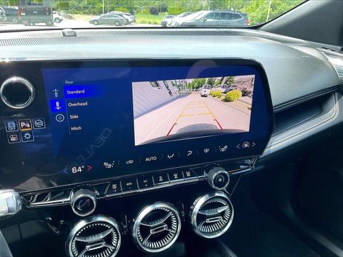 Used 2024 Chevrolet Blazer EV LT AWD/4WD image 19