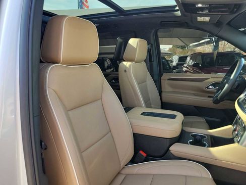 Used 2024 Chevrolet Tahoe Premier w/ Advanced Technology Package image 14