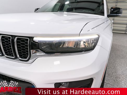 Used 2024 Jeep Grand Cherokee Overland w/ Trailer Tow Package image 8