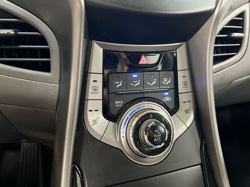 Used 2013 Hyundai Elantra Limited FWD image 15