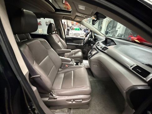 Used 2016 Honda Odyssey Touring Elite image 49