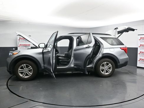Used 2023 Ford Explorer XLT w/ Equipment Group 202A AWD/4WD image 42