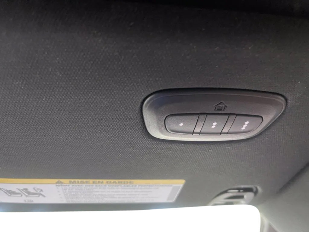Used 2022 RAM 1500 Limited w/ Body-Colour Bumper Group AWD/4WD image 33
