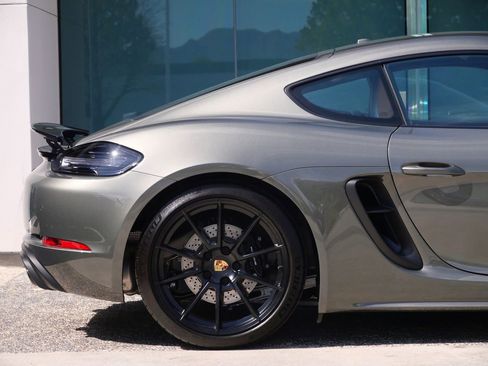 Used 2024 Porsche 718 Cayman GTS image 10