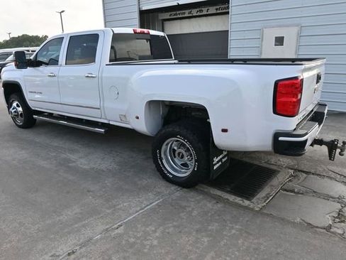 Used 2015 GMC Sierra 3500 Denali w/ Duramax Plus Package AWD/4WD image 21