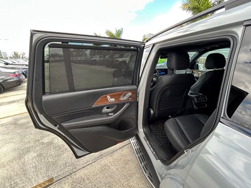 Used 2024 Mercedes-Benz GLS 450 4MATIC w/ AMG Line Exterior image 36