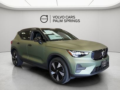 New 2025 Volvo EX40 Core w/ Climate Package