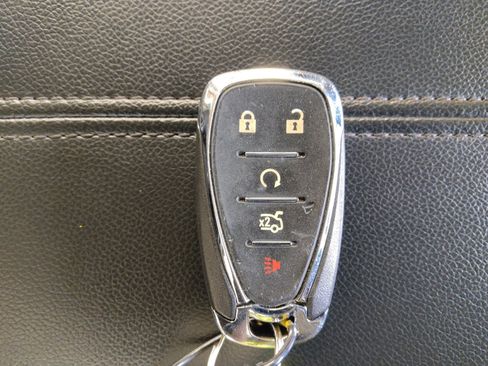 Used 2025 Chevrolet Malibu LT FWD image 32