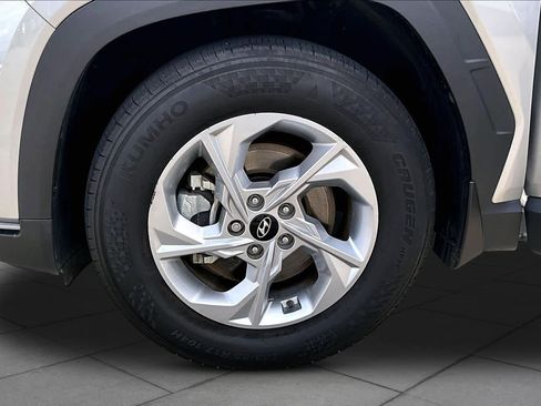 Used 2024 Hyundai Tucson SEL FWD image 11