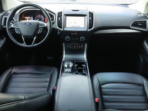 Used 2019 Ford Edge SEL w/ Equipment Group 201A image 3