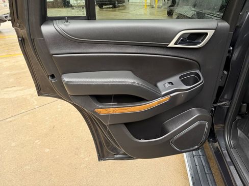 Used 2020 GMC Yukon Denali w/ Denali Premium Package image 22