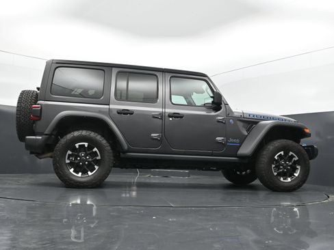 Used 2024 Jeep Wrangler Unlimited Rubicon 4xe AWD/4WD image 40